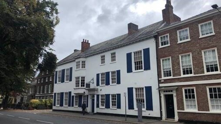White House York Now